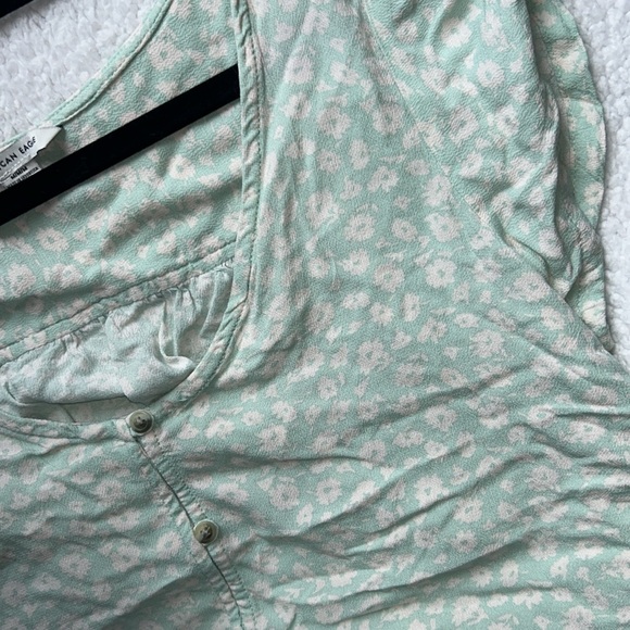 AE Green Floral Button Scoop Neck Short Sleeve Top - Picture 2 of 7